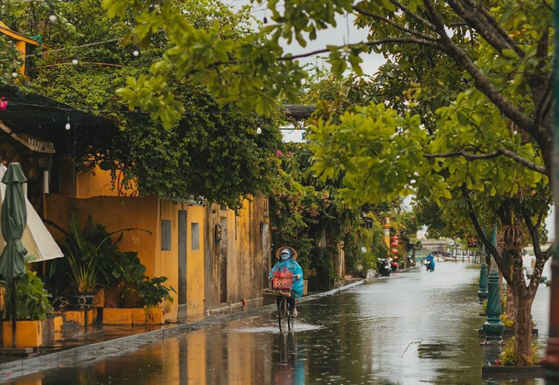 Hoi An rainy season travel